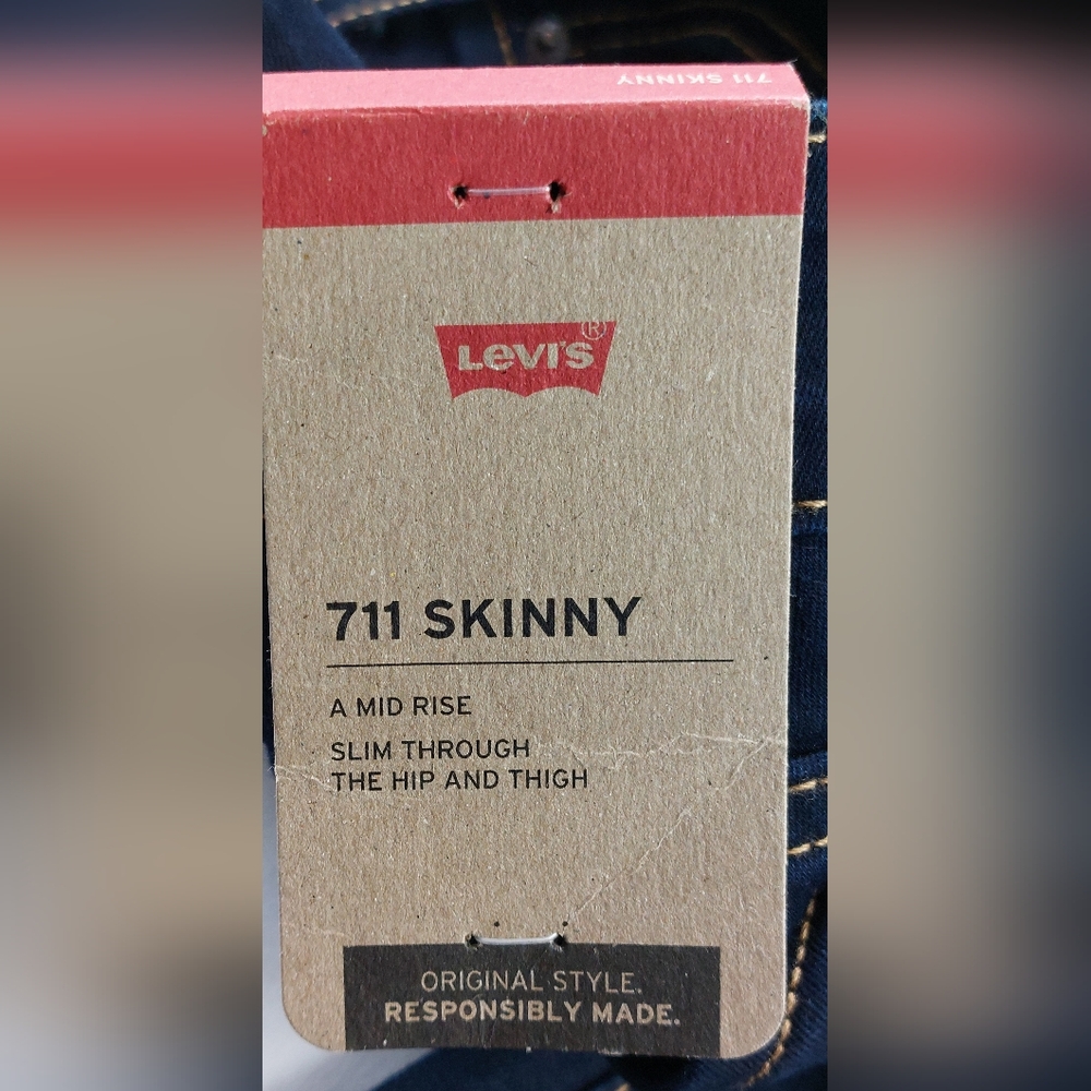 Levis Jeans Womens Size 29x30 Blue Denim 711 Skinny Mid Rise Stretch NWT $69.50 - Picture 11 of 16